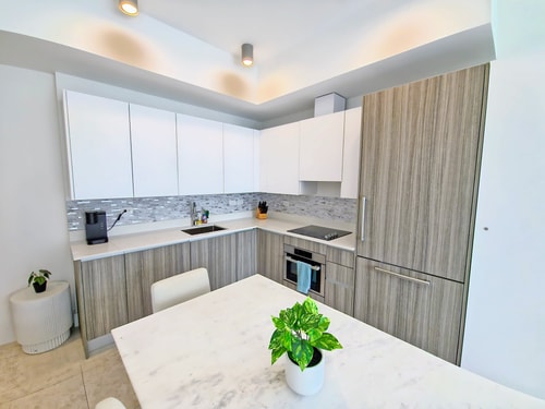 Brickell Moderne Eigentumswohnung | Kostenloses Parken + Pool - CS65 2 Cielo Stays