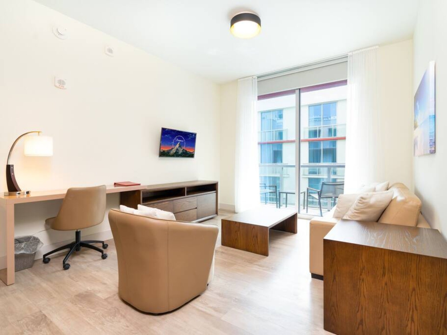 Luxury Ocean Breeze Condo W/ Balcony at CH-CS22 6 Cielo Stays