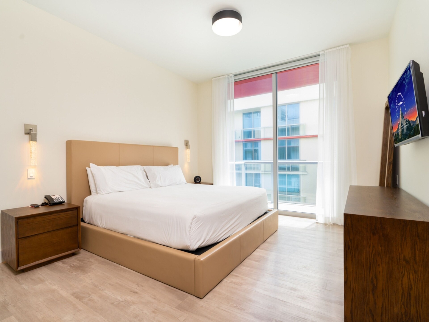 Modern Luxury Condo, Enjoy the Ocean Breeze-CS11 4 Cielo Stays