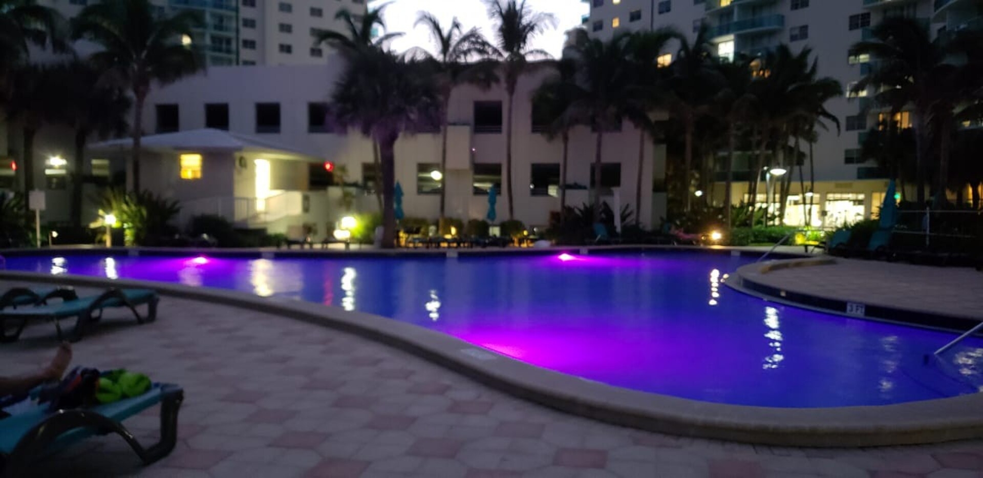 Beautiful Tides Condo Partial Ocean View-CS53 49 Cielo Stays