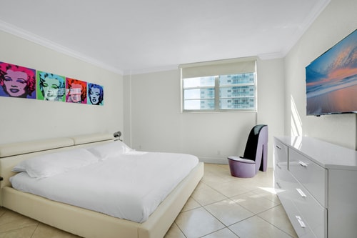 Apartment w/2 King Bed & OceanView at Tides 12 Komffy