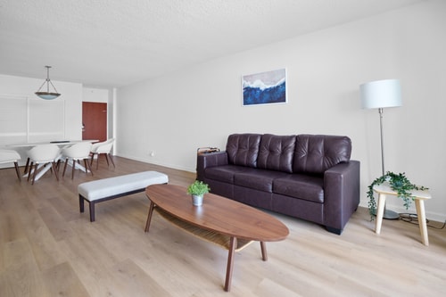 Condo w/2 Queen beds & Ocean View | Tides 8 Komffy