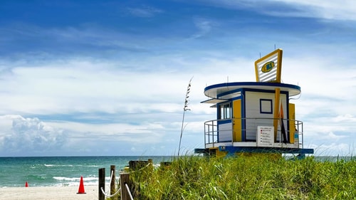 Queen Studio + Kitchenette | Near Beach 1 Komffy