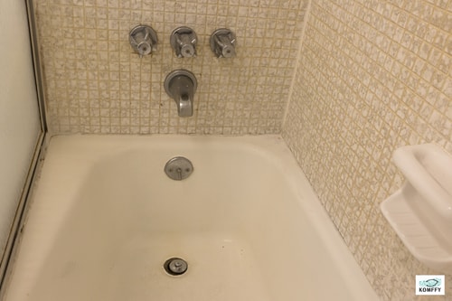 Komffy Apt w/2 Queen Beds & Canal View at Tides 35 Komffy