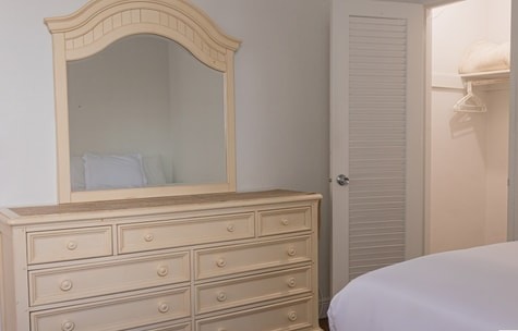 Komffy Apt w/2 Queen Beds & Canal View at Tides 20 Komffy