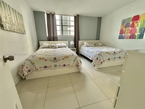 Home w/2 Queen beds & Ocean View (5th floor) | Tides 11 Komffy