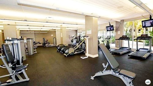 Komffy Apt w/2 Queen Beds & Canal View at Tides 19 Komffy