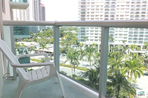 Komffy Apt w/2 Queen Beds & Canal View at Tides 2 Komffy