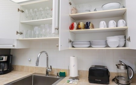 Penthouse w/Queen Bed & Ocean View at Tides 11 Komffy