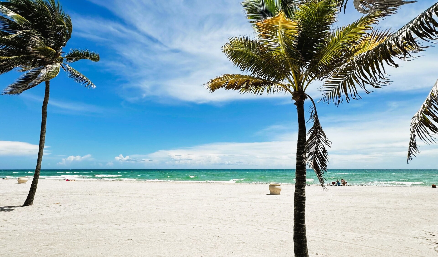 Queen Studio + Kitchenette | Beach Access 10 Hollywood Sunrise Hotel