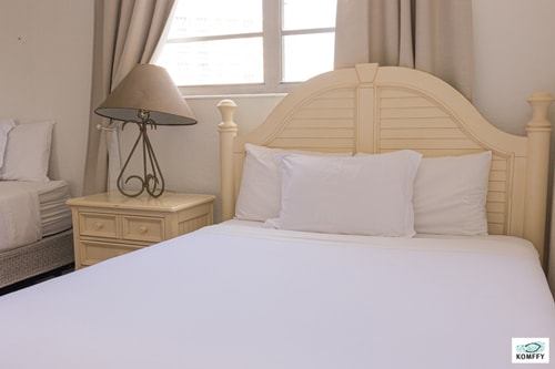 Komffy Apt w/2 Queen Beds & Canal View at Tides 37 Komffy