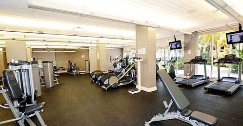 Apt w/2 Queen Beds & Ocean View at Tides 19 Komffy