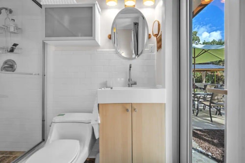 Lush 4 BED 2 BATH FLL 9 Komffy