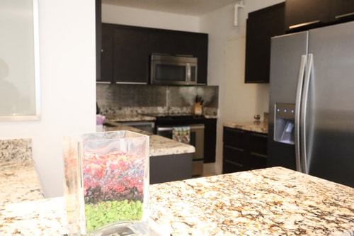 Komffy 2Bed/2Bath, 4QueenBeds & OceanView at Tides 17 Komffy Canada