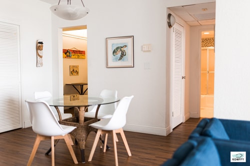 Komffy Apt w/2 Queen Beds & Canal View at Tides 1 Komffy