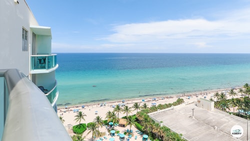 Komffy Penthouse w/ King Bed & Ocean View at Tides 9 Komffy