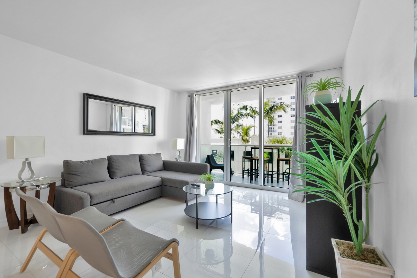 1BED Condo w/Pool View | 3rd Floor at Tides 2 Komffy