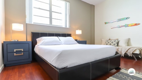 Komffy Penthouse w/Queen Bed & Ocean View at Tides 28 Komffy