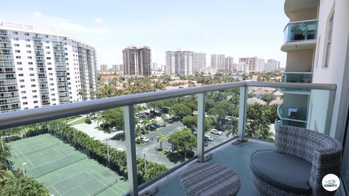 Komffy Apartment w/2 Queen Beds & panoramic view 14 Komffy
