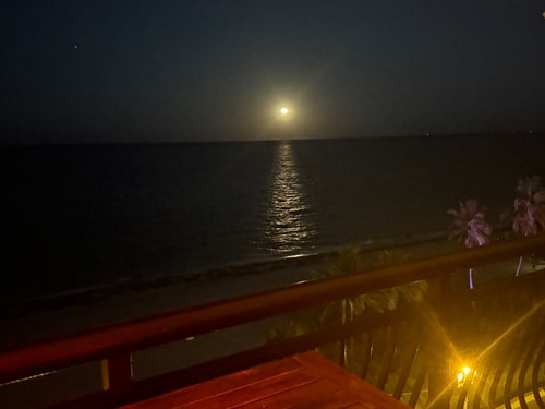 Beautiful Oceanfront Penthouse in Hollywood 24 Komffy