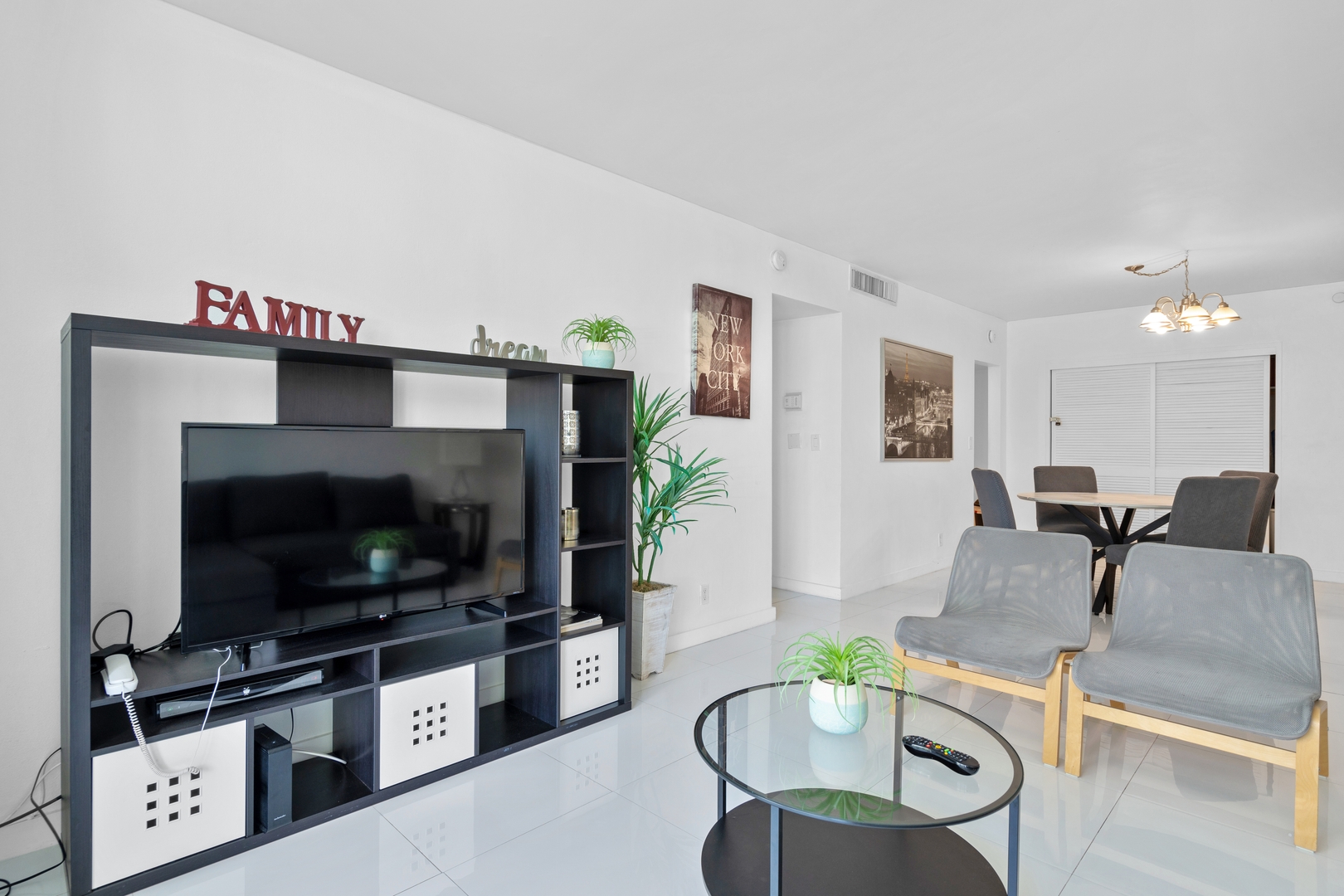 1BED Condo w/Pool View | 3rd Floor at Tides 3 Komffy