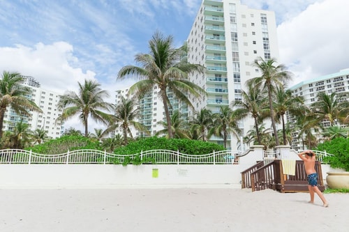 Komffy Home w/ 2 Queen Beds & Ocean View at Tides 39 Komffy