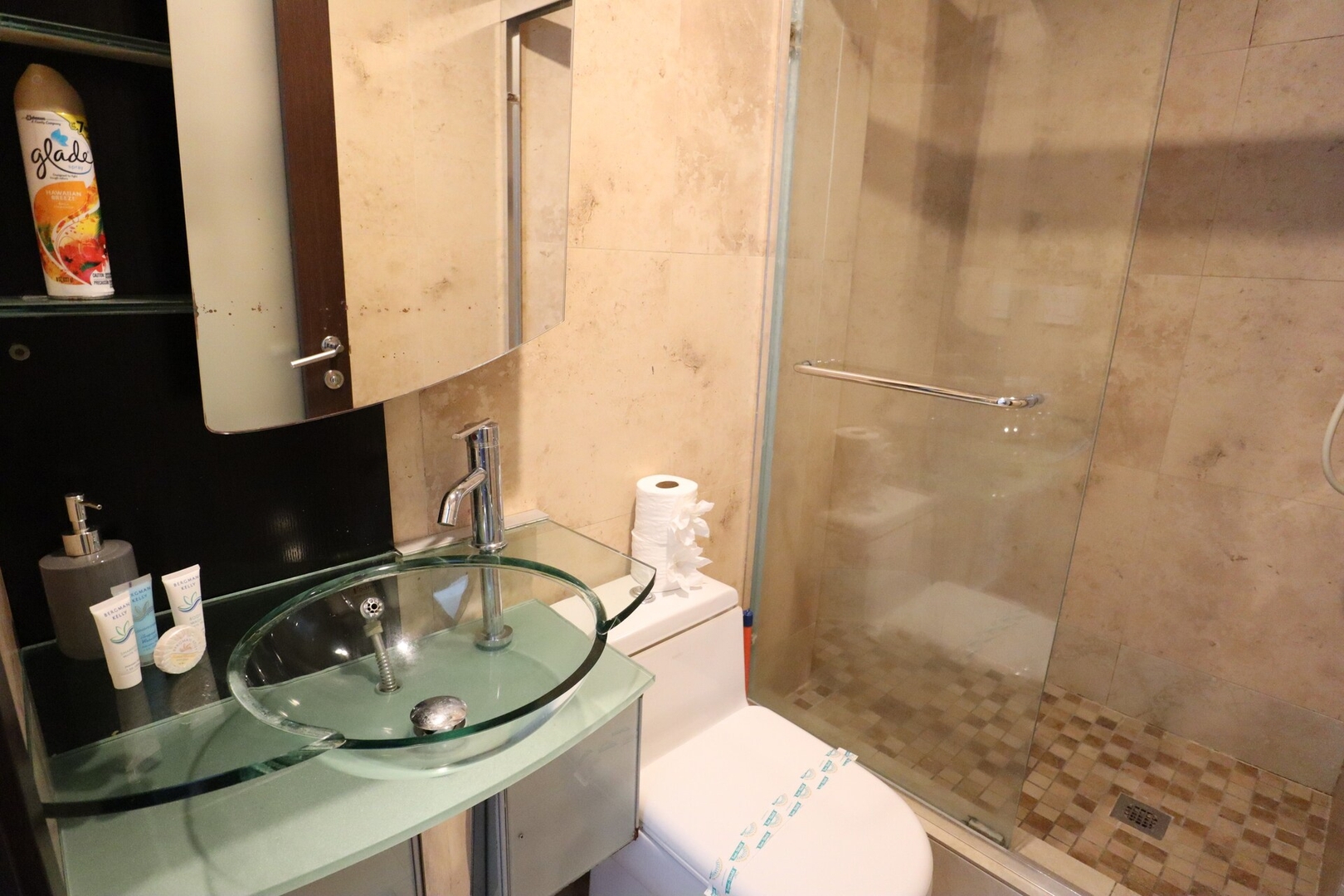 2Bed/2Bath, 4QueenBeds & OceanView at Tides 27 Komffy