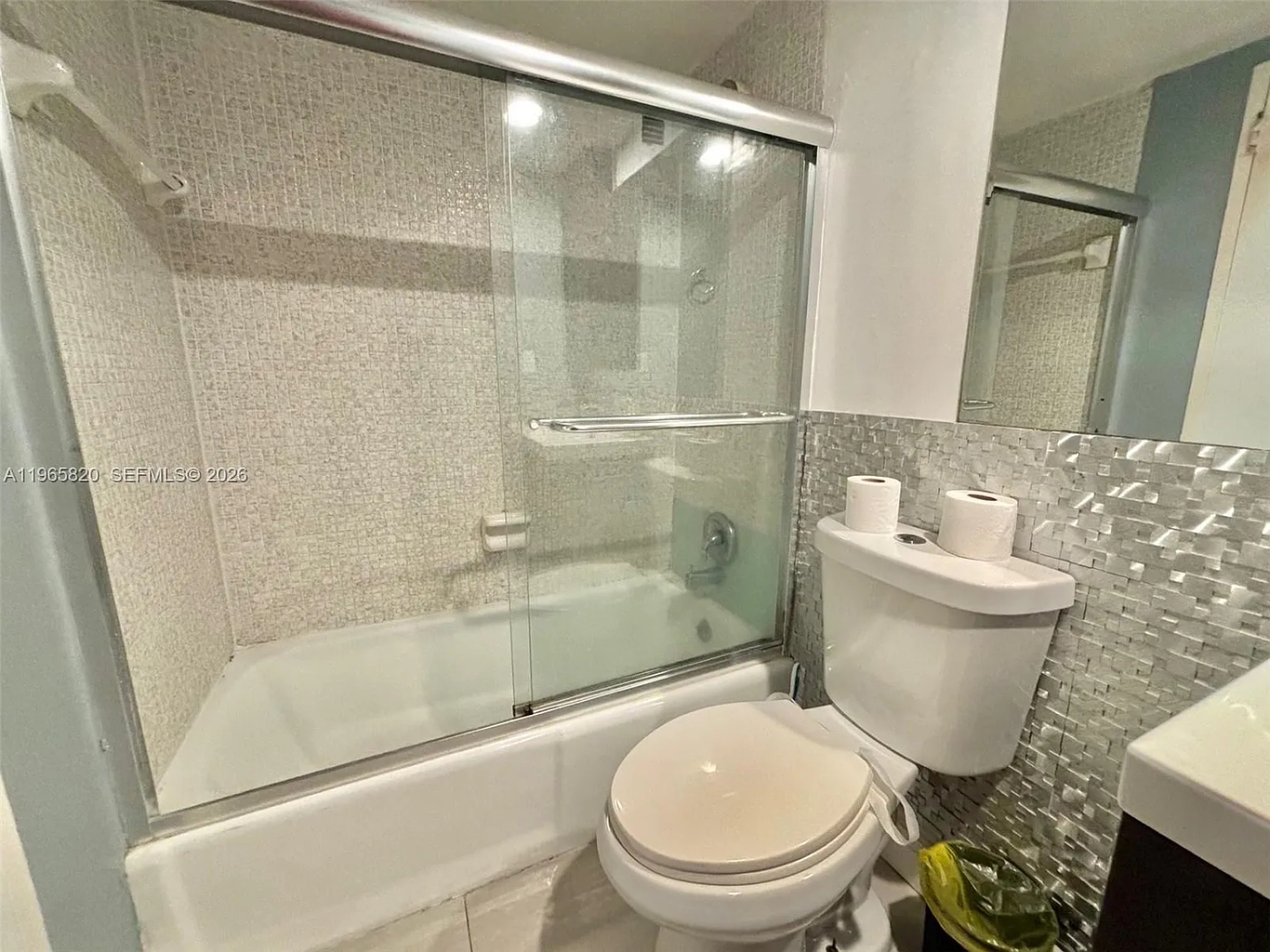 Home w/2 Queen beds & Ocean View (5th floor) | Tides 14 Komffy
