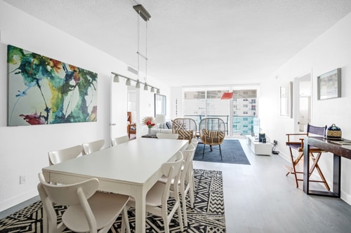 Beach apartment w/1 Bedroom, 2 Queen Beds at the Tides 4 Komffy
