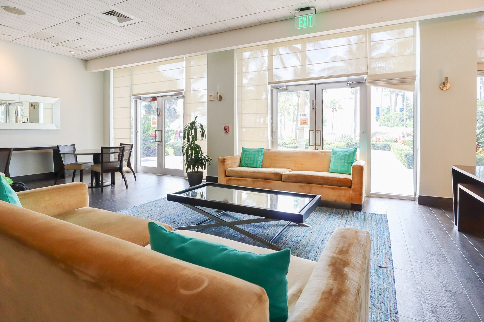 2Bed/2Bath, 4QueenBeds & OceanView at Tides 56 Komffy