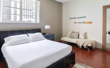 Penthouse w/Queen Bed & Ocean View at Tides 18 Komffy