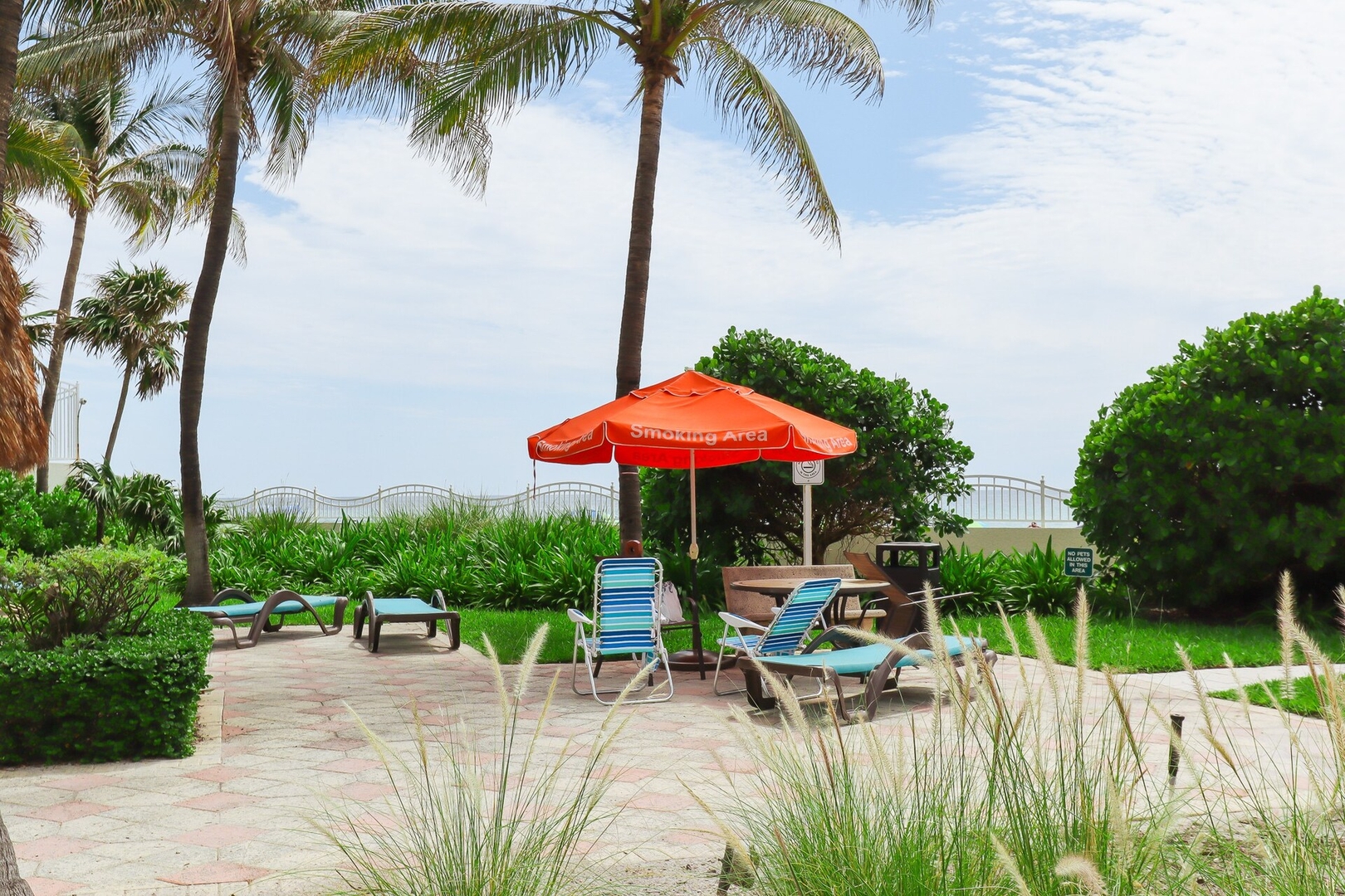 2Bed/2Bath, 4QueenBeds & OceanView at Tides 38 Komffy
