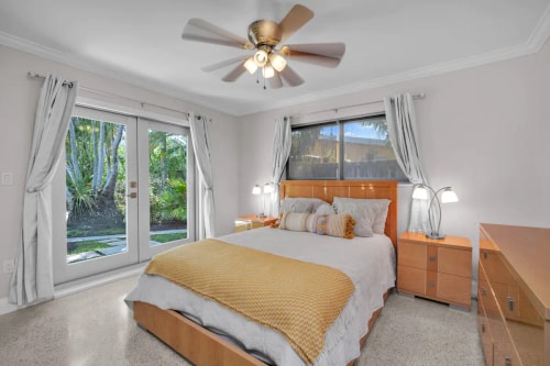 Lush 4 BED 2 BATH FLL 17 Komffy