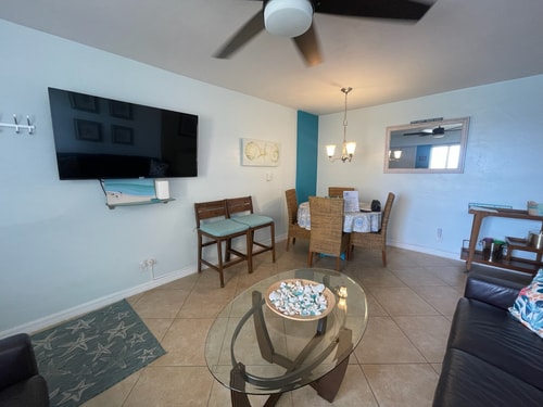 Beautiful Oceanfront Penthouse in Hollywood 4 Komffy