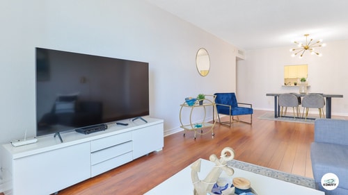 Komffy Apartment w/2 Queen Beds & panoramic view 12 Komffy
