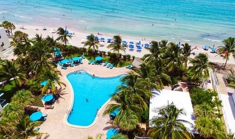 Apt w/2 Queen Beds & Ocean View at Tides 40 Komffy