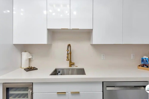 Beach home 1Bed/1.5Bath w/King bed at Sian 14 Komffy Canada