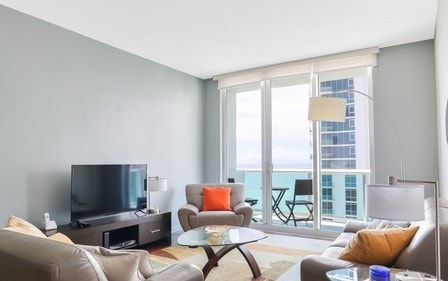 Penthouse w/Queen Bed & Ocean View at Tides 6 Komffy