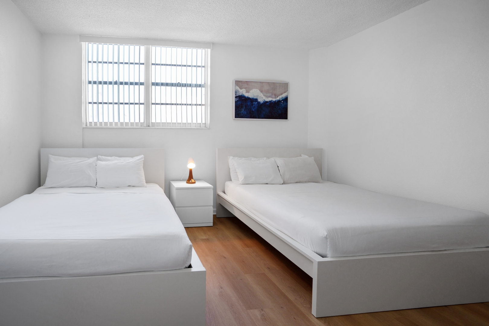 Condo w/2 Queen beds & Ocean View | Tides 19 Komffy