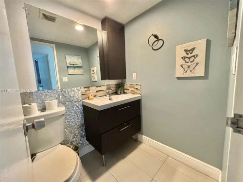 Home w/2 Queen beds & Ocean View (5th floor) | Tides 13 Komffy