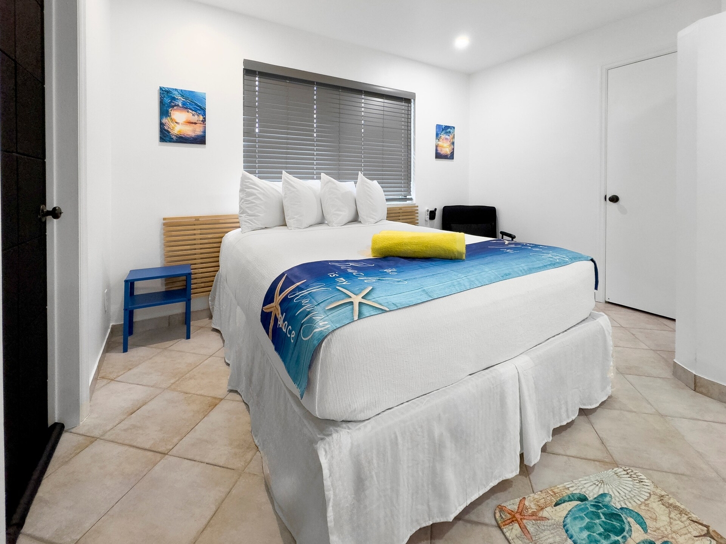 1BR Suite | 2 Queens + Kitchen + 2 Baths Komffy