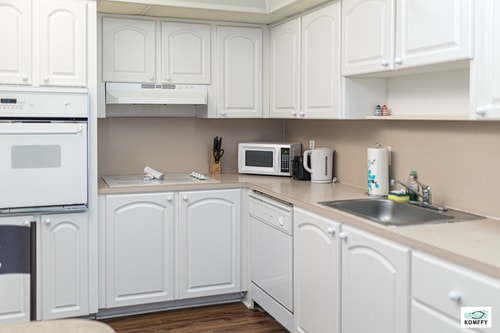 Komffy Apt w/2 Queen Beds & Canal View at Tides 4 Komffy