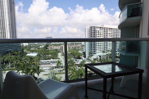 Komffy Apt w/2 Queen Beds & Canal View at Tides 5 Komffy