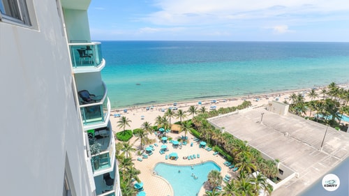 Komffy Penthouse w/ King Bed & Ocean View at Tides 8 Komffy