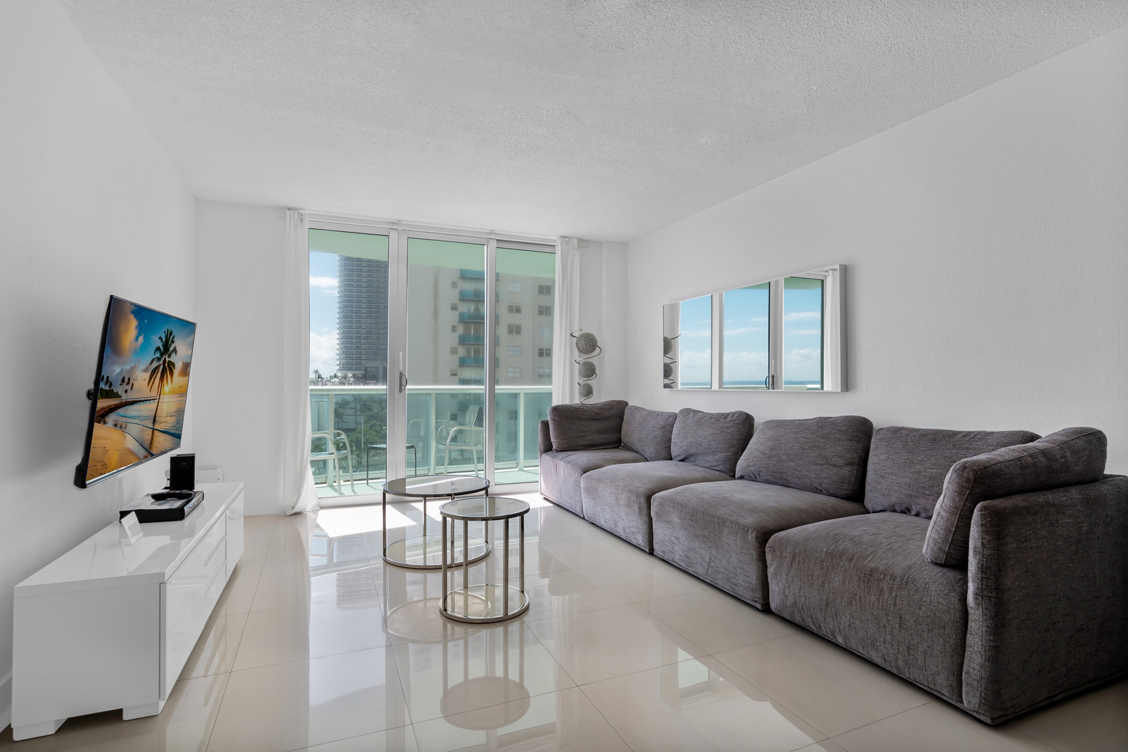 Condo w/2 KingBeds & OceanView at Tides 2 Komffy