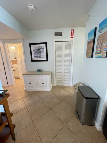 Beautiful Oceanfront Penthouse in Hollywood 8 Komffy