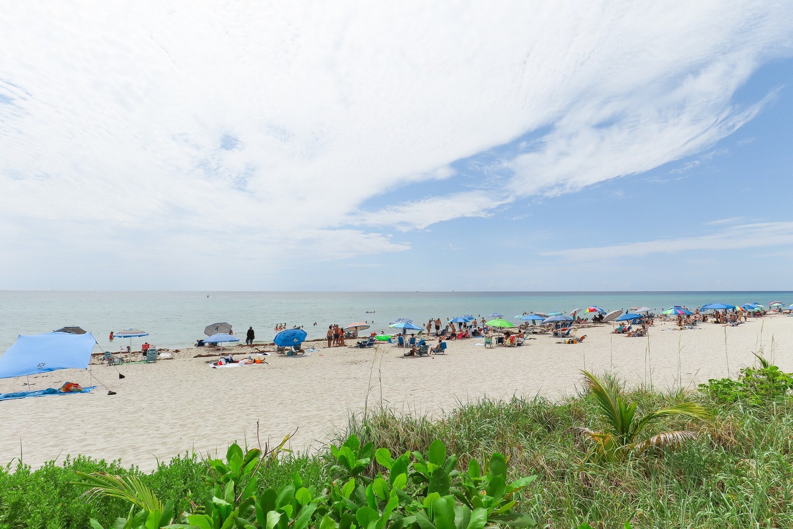 2Bed/2Bath, 4QueenBeds & OceanView at Tides 39 Komffy