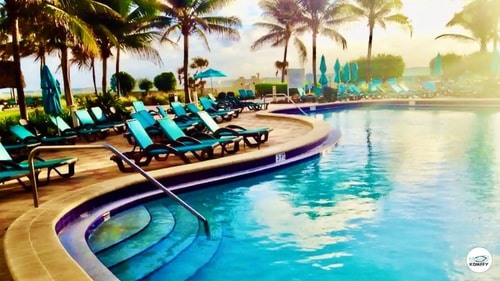 Komffy Penthouse w/ King Bed & Ocean View at Tides 13 Komffy