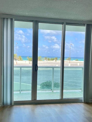 Komffy Condo w/2 Queen beds & Ocean View | Tides 2 Komffy
