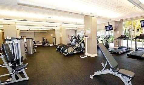 Komffy Apt w/2 Queen Beds & Canal View at Tides 40 Komffy